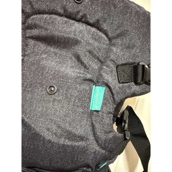 NEW Infantino Flip 4-In-1 Convertible Carrier, Adjustable, Ergonomic  Black - Picture 2 of 4